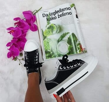 planeta asics patike: 36-41
2000 — 7