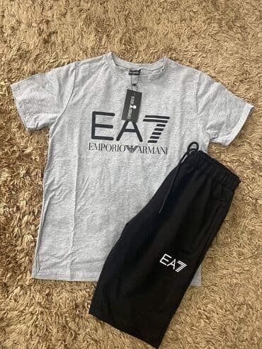 Veličine
 od S do 2XL

Cena 2700 din