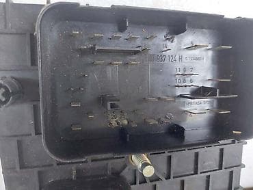 sema osiguraca golf 2 dizel: 45.KUTIJA SA OSIGURACIMA ZA VOLKSWAGEN OSTALO - 1K0937124H | KUTIJA — 2