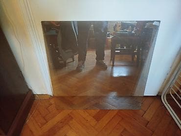 Ogledalo braon staklo sa efektom ogledala. Dimenzije oko 64,4 cm x 64