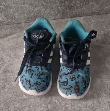 Ostala dečija obuća: Adidas patike, br. 24, duzina gazista 15 cm — 1
