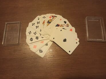 Društvene igre: Kvalitetne karte za poker, odlično stanje — 3