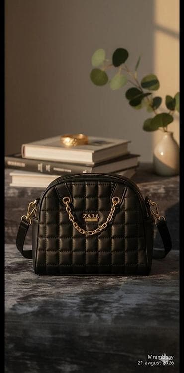 Crna ženska torba ZARA, elegantnog kvadratno prošivenog dezena — 1