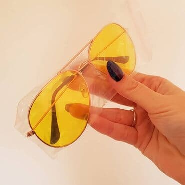 duks sa naocarima: Sunglasses — 3