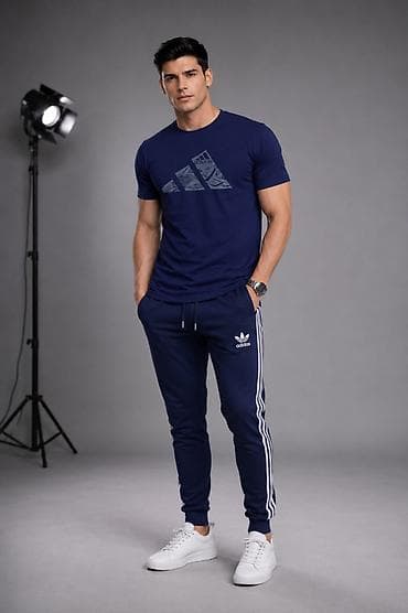 Adidas muški komplet teget majica i tegt trenerka donji deo NOVO Novo
