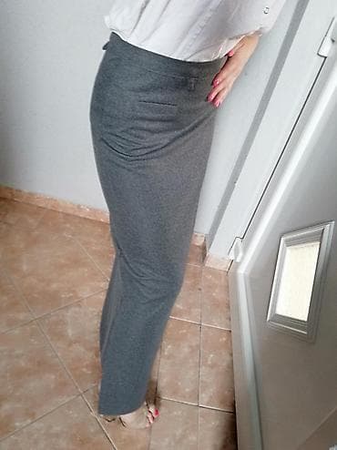 Savrsena maxi suknja vel. S. Rastegljiva. Saljem post expresom