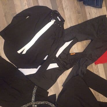 walkmaxx patike zenske: Ženska garderoba – raznovrstan paket Sadržaj: - Haljine: crna sa puf — 8