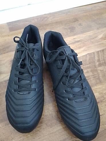 Sport i razonoda: Kopacke broj 42 i stitnici su u perfektnom stanju, doneseni su iz — 6