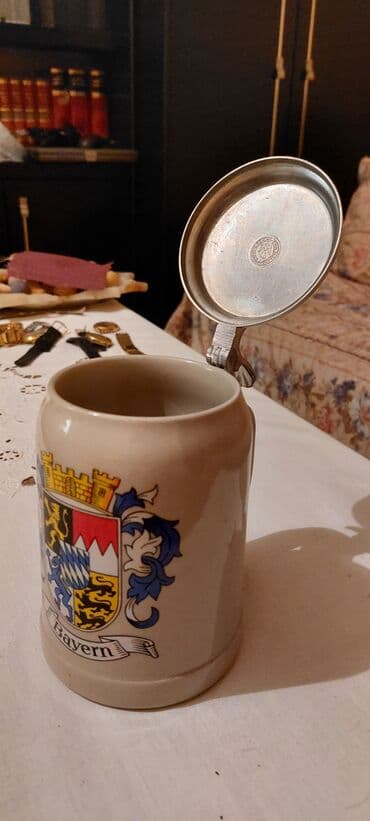 vil i grejs online sa prevodom: Krigla sa poklopcem, porcelan, Munchen - bayern 0,5 l, novo — 3