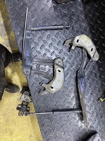 jake's marka: SARKE HAUBA AUDI A1 | audi a1 delovi 06******** — 1
