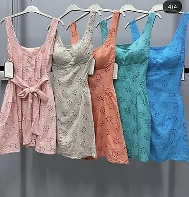 masna od tila: Haljina od pamučne broderije, mini dužine i A-kroja. Prednji deo ima — 4