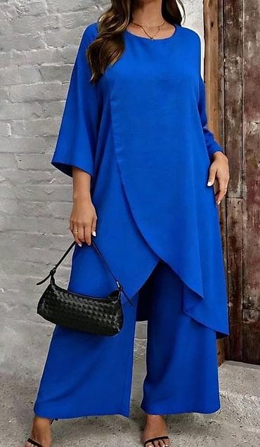 jednodelni kupaći kostimi za punije: Kompleti za punije 
2XL 3XL 4XL 
Cena : 3200 dinara — 2