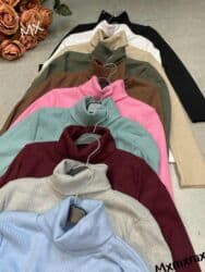 Kompleti, Kombinezoni: Rolke
Cena 1300
Unu vel.
V/095 — 2