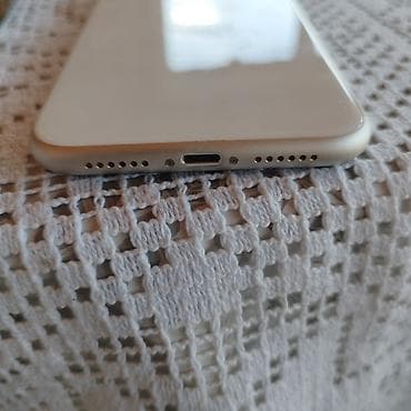 sporet sa dve rerne: Apple iPhone 11 – 128 Gb, bele boje, 77% baterija. Telefon u odličnom — 3
