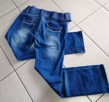 pantalone od vestacke koze: Prelepe farmerice
Kao nove
Vel 31
Povoljno — 1