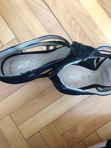 providne sandale na stiklu: ALDO sandale, 38 broj.

Očuvane, par puta obuvene — 6