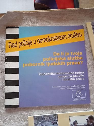 Hoteli, kafići, restorani: Komplet publikacija Saveta Evrope – Policija i ljudska prava Opis: - — 2