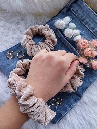 cartier prsten cena: Plišane gumice za kosu – scrunchies - Materijal: mekani pliš/velur sa — 4