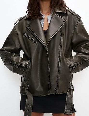 kožne baletanke: PULL&BEAR ženska bajkerska jakna od veštačke kože - Model — 5