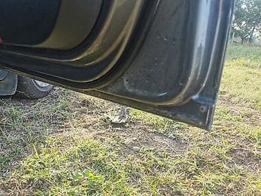 DESNA PREDNJA VRATA ZA VOLKSWAGEN PASSAT B6 | Prednja Desna Vrata na lalafo.rs DESNA PREDNJA VRATA ZA VOLKSWAGEN PASSAT B6 | Prednja Desna Vrata