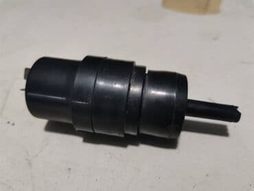 rolo zavesice za auto stakla: Pumpica boce vozackog stakla Lada 21213,21214 Niva, Lada 2107 Riva — 12