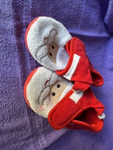 Slippers: Indoor slippers — 1