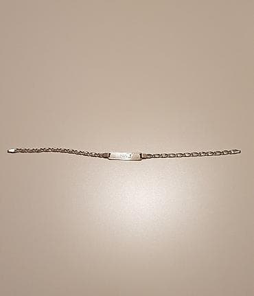 otvaranje pandora narukvice: Srebrna identifikaciona narukvica od belog metala sa ukrasnim lancem — 4