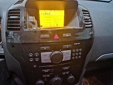 navigacija za auto: PIANO BLACK KOZNOLA KOMPLET ZA OPEL ZAFIRA | Komplet piano black — 2