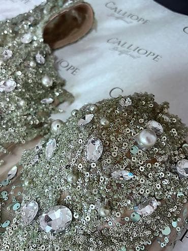 torbe preko ramena: Ekskluzivna mini haljina ručnog rada. - Fason: kratka, uska silueta — 2