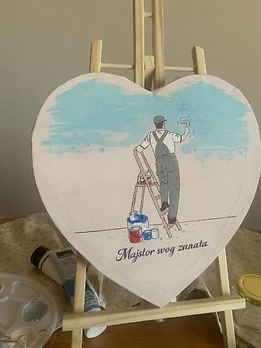 boja stolice: Ručno oslikane drvene table u obliku srca i kvadratna platna na stalku — 2