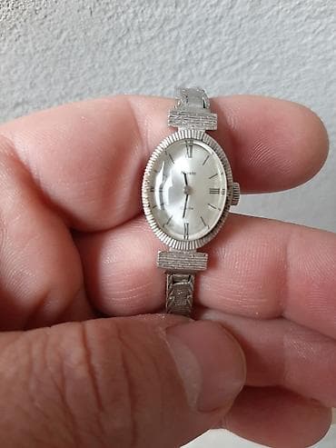 tcm sat: Zenski sat Nivada ispravan sat je mehanicki tacno radi stanje se vidi — 1