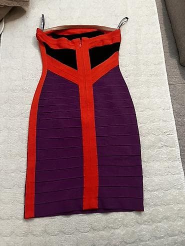 tople pidzame: Herve Leger bandaž haljina, model bez bretela. - Veličina: M (etiketa — 2