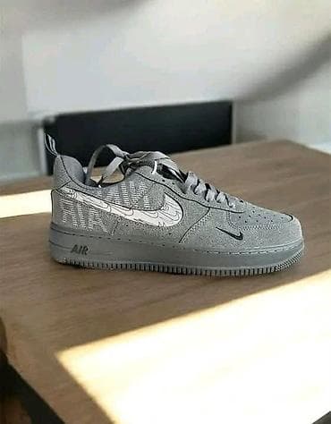 kečevi patike: A Klasa 
Nike Air Force
Cena: 4500 din
Brojevi: 36-46
PS✨ — 6