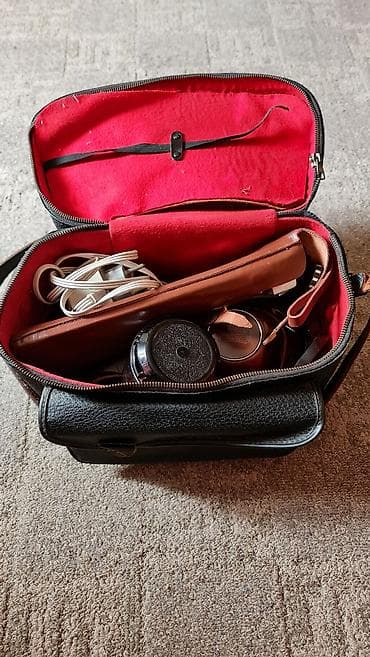 aparat za boks prodaja: **Zeiss Ikon Contaflex analogni fotoaparat sa pratećom opremom** U — 8