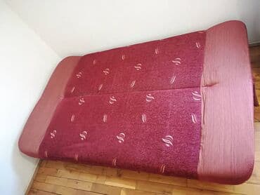 ikea za igracke: KREVET - Prodaja kreveta na makaze, bordo boje bez ikakvih ostecenja — 3