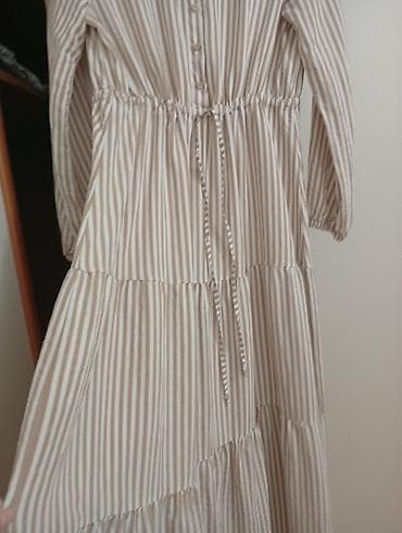 Duga prugasta haljina sa dugim rukavima - Model: maxi, lepršava, sa