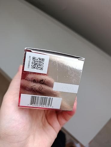 Beauty & Care: Hugo Boss Femme Eau de Parfum – 75 ml (2.5 FL. OZ.) - Tip: natural — 3