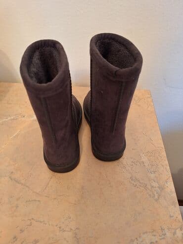 Children's Items: Ugg boots, Size - 30 — 3