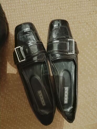 crvene kozne pantalone: Pumps, 39 — 1