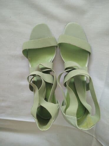 kozne mokasine sa debelim djonom: Sandals, Miss Sixty, 40 — 3