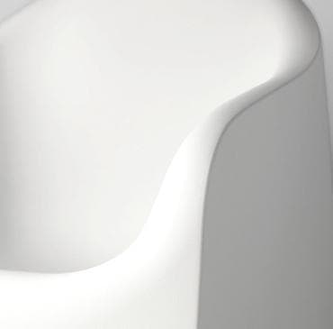 Desks and tables: Prodajem 4 Ikea fotelje, koriscene jednu sezonu. Bela boja. Bez — 5