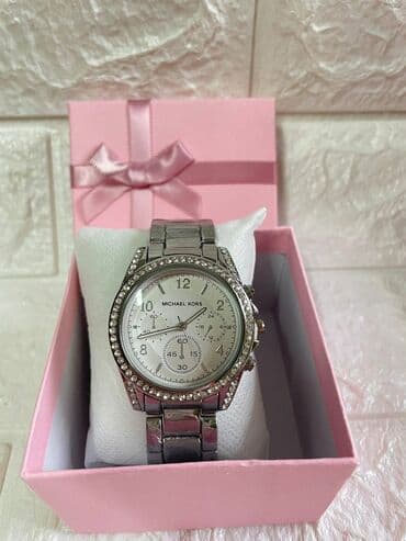 Wallets: Cena: 2700 din (sa kutijom)
Cena:2500 din (bez kutije) — 15