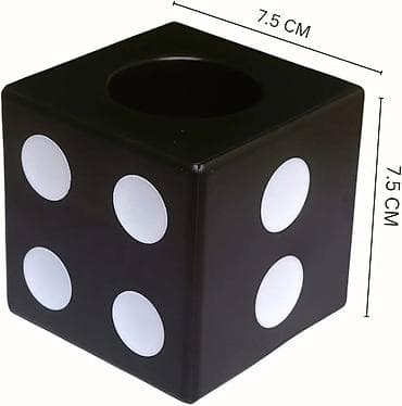 din 1799: Drzac za olovke u onliku kocke Dostupne boje: Crna, bela, crvena Cena — 5