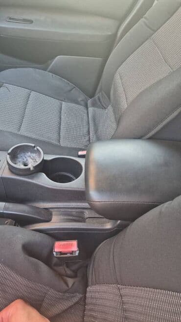najjeftinija prva pomoc za auto: Prodajem auto Nisan QASHQAI 2010.godiste, Karoserija Dzip/SUV Gorivo — 9