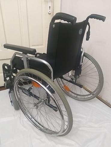 medicinski zavoj: Francuska aluminijumska invalidska kolica poznate marke INVACARE, u — 3