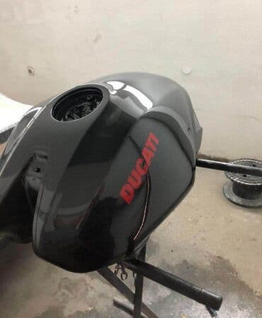 ducati patike: DUCATI - Nalepnice - 1457 📌 Opis: Samolepljive nalepnice izrađene od — 4