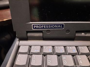 Audio: Stari,retro laptop racunar - vintage Mislim da mu je otišao flet kabal — 8