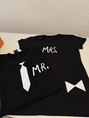 haljinica i šeširic: Majice zenske sa štampom. Različiti motivi i natpisi. - Crne majice — 1