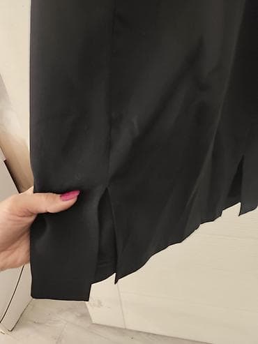 kardigan dugi: Crna elegantna haljina Blondy, veličina L. - Kroj: mini/iznad kolena — 2