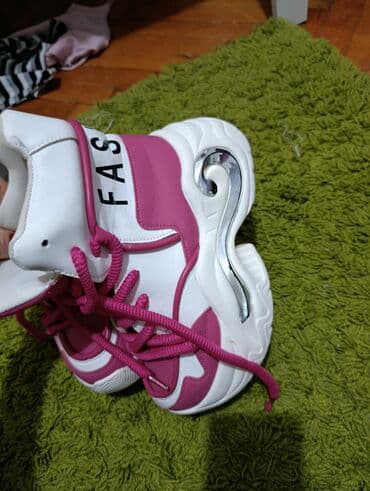 porsche patike: 37 — 4